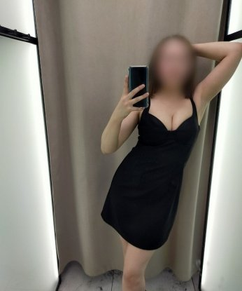 Со мной ты познаешь настоящее удовольствие и наслаждение! 👠💋
Я создам неповторимую атмосферу страсти и желания, где тебе открыты все двери наслаждения. 💦💥
У меня широкий спектр услуг, которые удовлетворят самые сокровенные фантазии. Я профессионально выполняю массаж, стриптиз и прелюдии. 🔞💫
Моя утонченная и изысканная внешность сведет с ума любого мужчину. На моих фото ты убедишься в этом сам!💃💄
У меня отличные отзывы от довольных клиентов, которые возвращаются ко мне снова и снова. Ведь я знаю, как доставить настоящее наслаждение. 👄💕
Буду рада видеть тебя у себя в уютной обстановке в самом центре Москвы. Звони и я сделаю все, чтобы наше свидание было незабываемым! 📞🌟 Зинаида